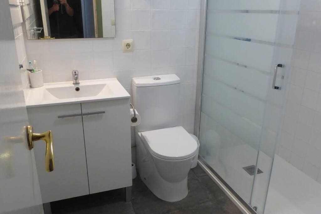 Apartamento Con Increibles Vistas Y Terraza Girona Exterior photo
