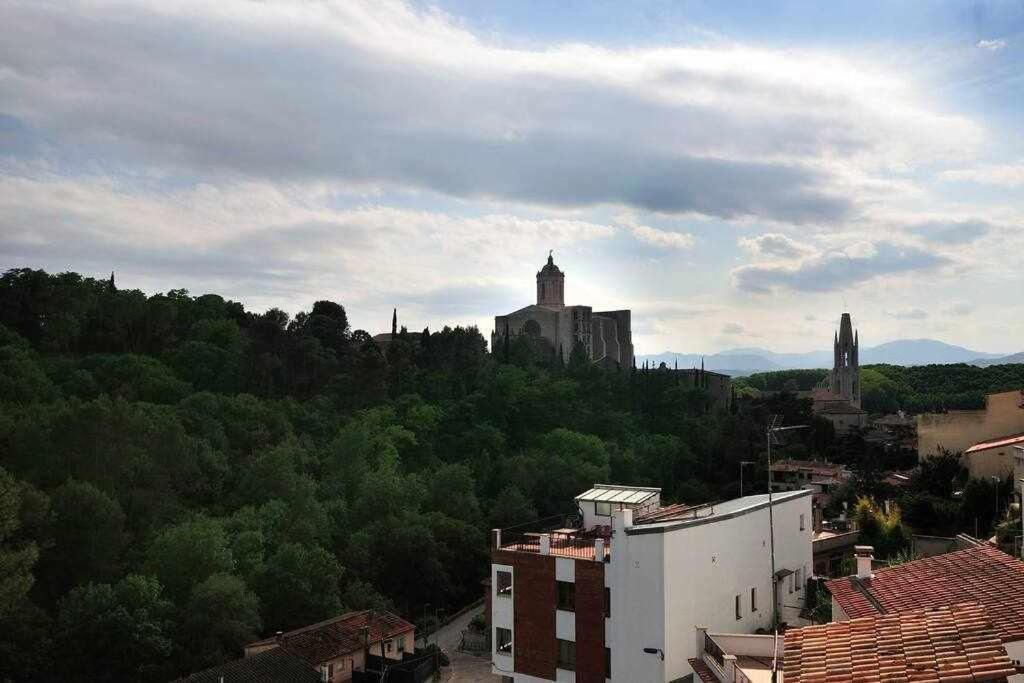 Apartamento Con Increibles Vistas Y Terraza Girona Exterior photo
